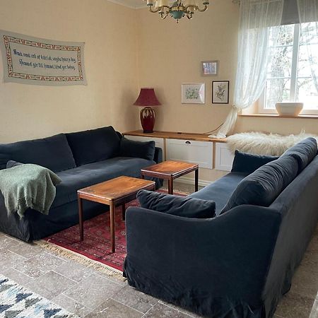 Snaellfaell Country Living - Akerbo Gard Charmigt Renoverad Flygel Kristinehamn Bagian luar foto