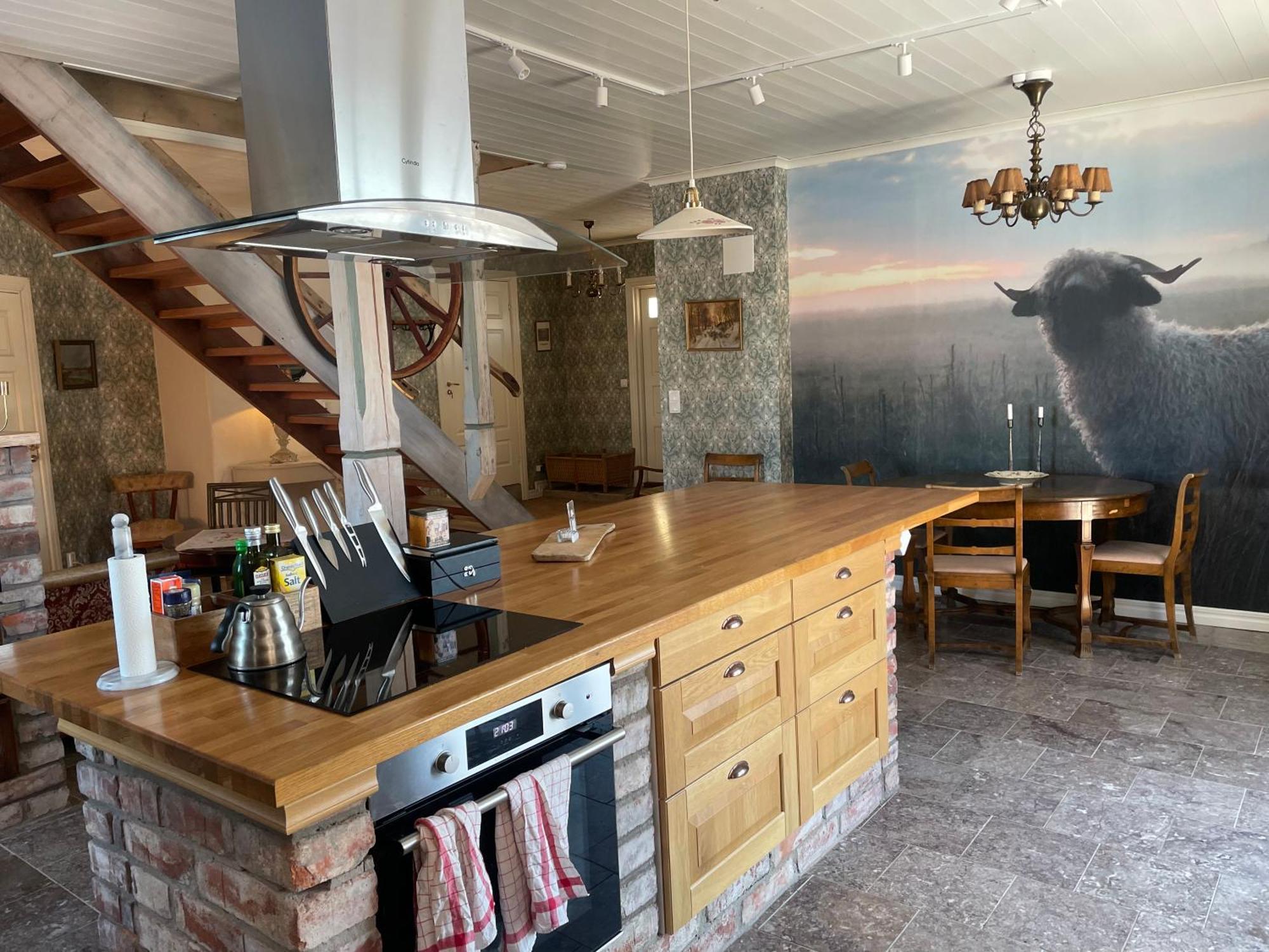 Snaellfaell Country Living - Akerbo Gard Charmigt Renoverad Flygel Kristinehamn Bagian luar foto