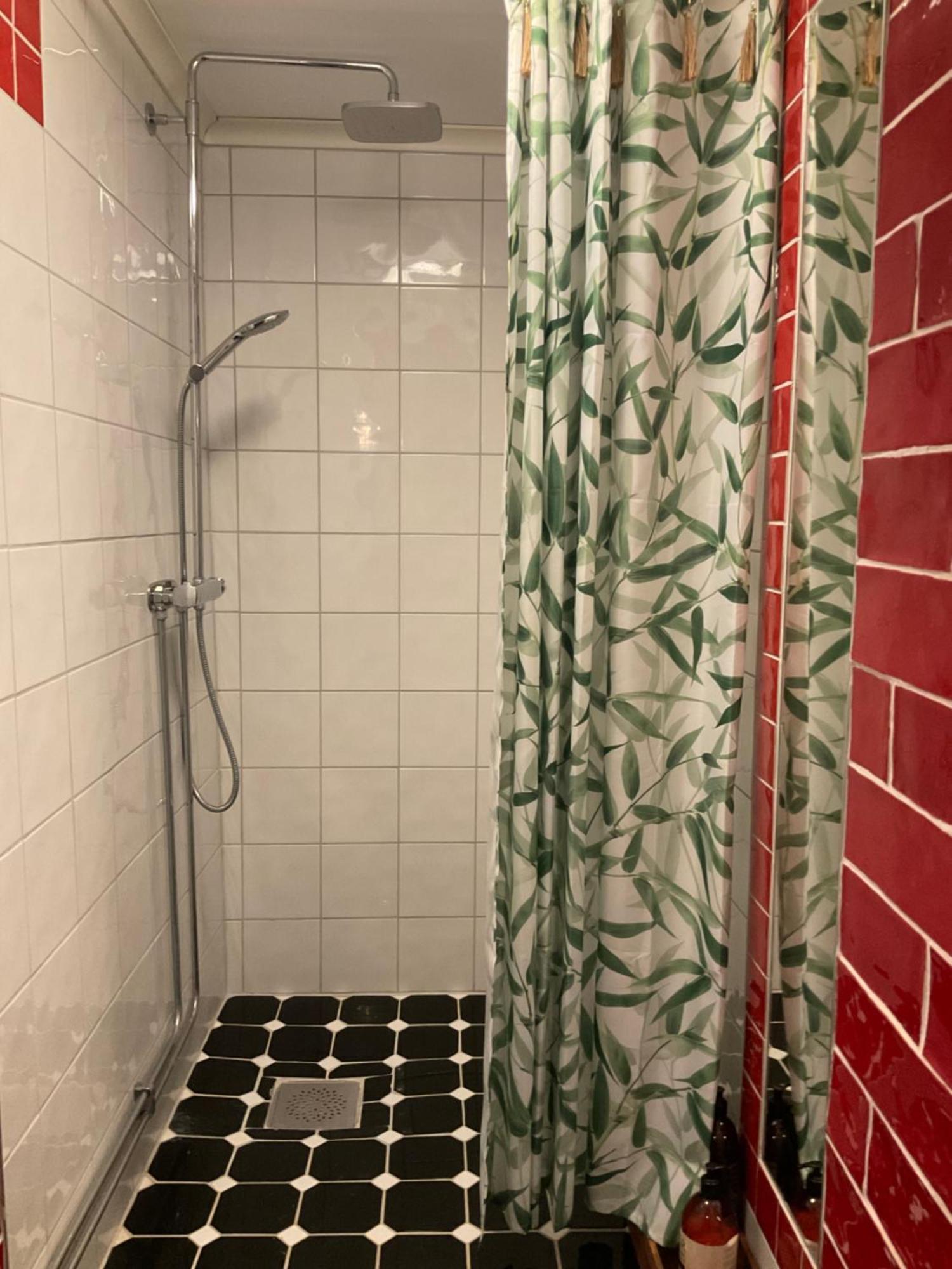 Snaellfaell Country Living - Akerbo Gard Charmigt Renoverad Flygel Kristinehamn Bagian luar foto